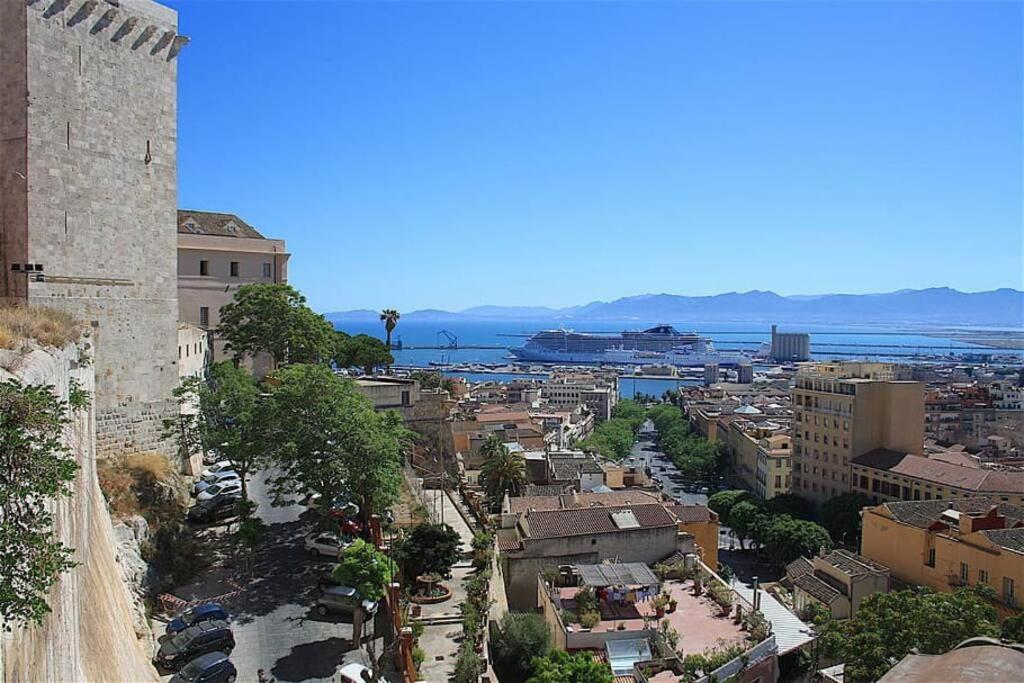 Appartamento Centro 卡利亚里 外观 照片
